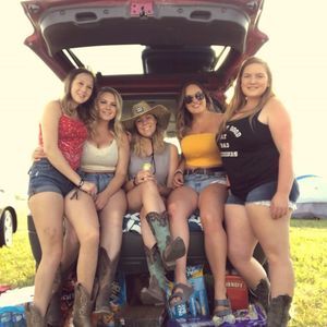 Meet your Posher, Josie